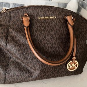 Michael kors bag